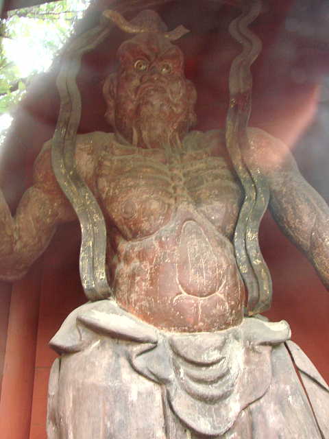 平塚　光明寺（金目観音）金剛力士像