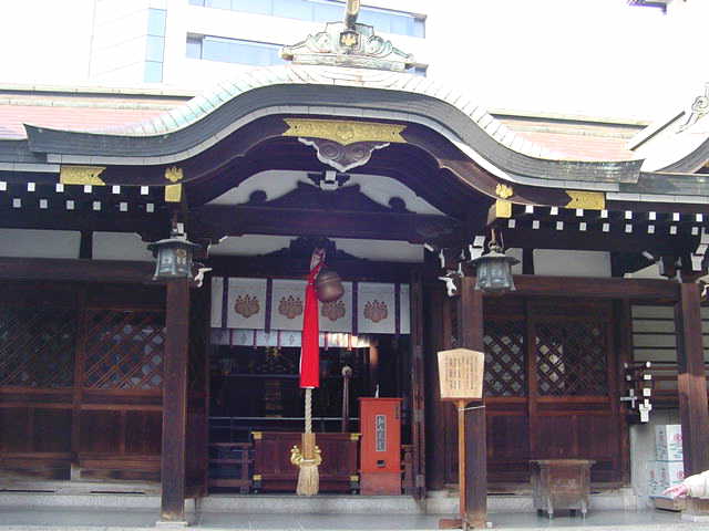 神戸　三宮神社 拝殿 写真