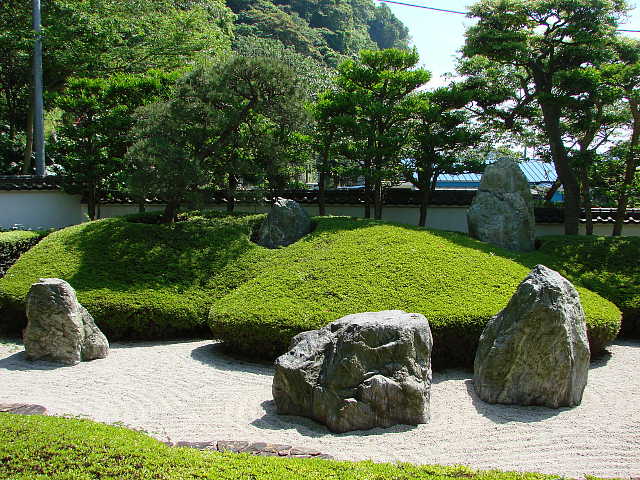 鎌倉　光明寺 三尊五祖の石庭 写真