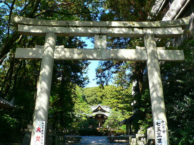 岡崎神社 鳥居 写真
