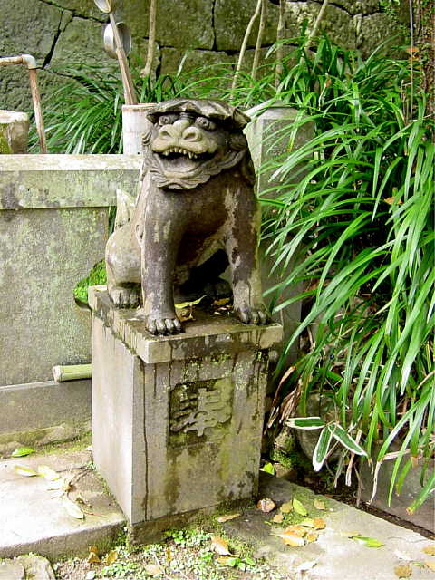 長崎　諏訪神社 かっぱ狛犬