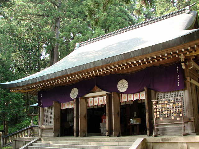 佐渡　度津神社　拝殿