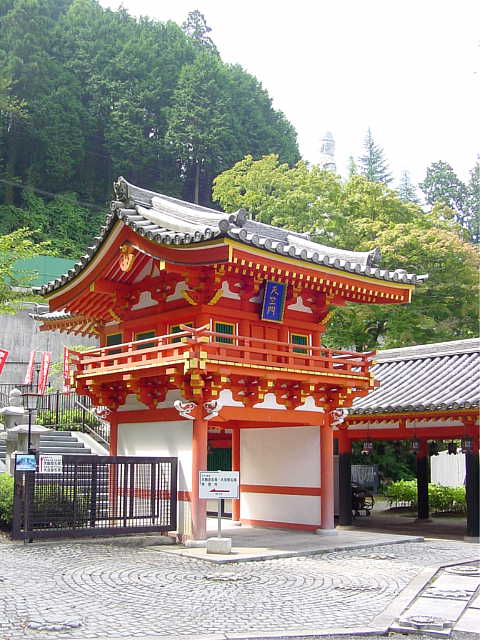 壺阪寺 天竺門